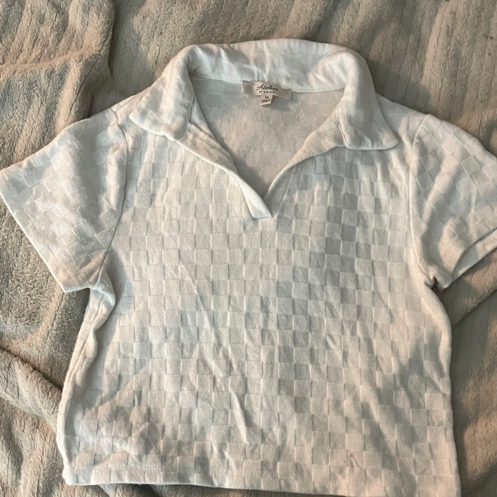 White Collared Short Sleeve Top